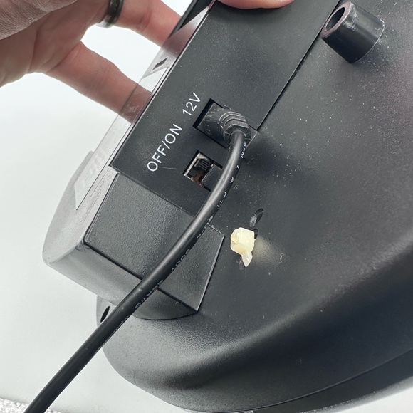 Captain Morgan Neon Wall Clock Display 12” - Picture 8 of 8